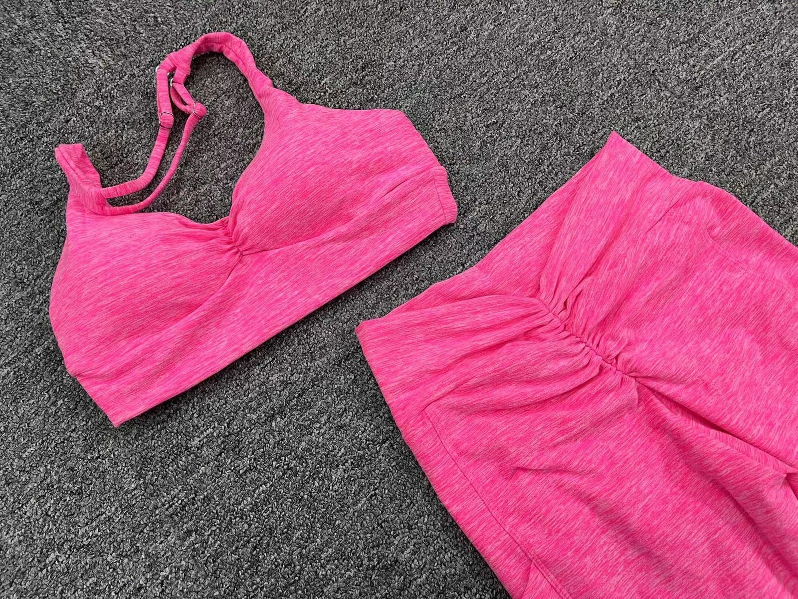 Detailed-construction yoga set — exact kind of high-quality product international buyers source from China